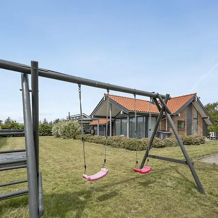 Donka - 300m To The Fjord By Interhome
